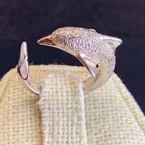 VTG Sterling Silver 925 Diamond Cut Finish Dolphin Design Statement Ring Size 5